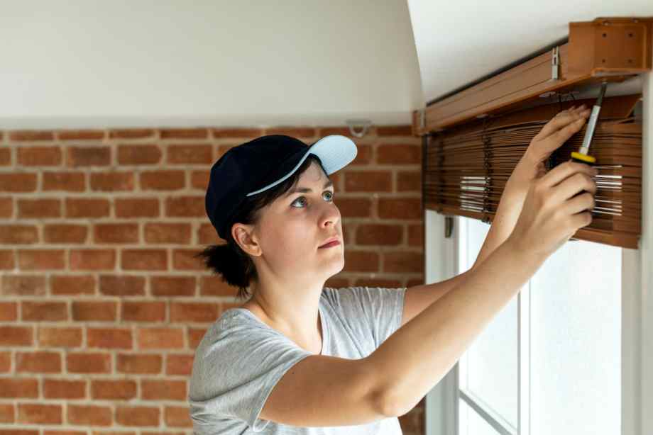 Comment démonter un volet roulant bloqué sans l’abîmer ?-Hydrogaia Home